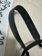 Louis Vuitton Outdoor Messenger Bag, Sieraden, Tassen en Uiterlijk, Tassen | Schoudertassen, Overige merken, Zwart, Ophalen of Verzenden