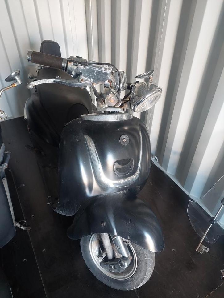 3 stuks retro scooters., Fietsen en Brommers, Snorfietsen en Snorscooters, Gebruikt, Overige merken, Benzine, Ophalen