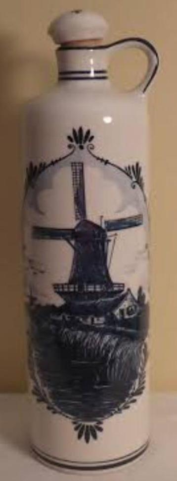 Vintage Delfts Blauw Jeneverfles beschikbaar voor biedingen