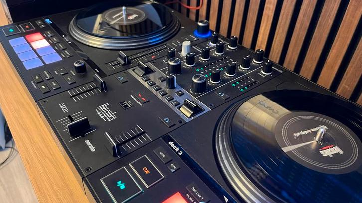 Hercules T7 DJ Controller - Zo goed als nieuw!, Muziek en Instrumenten, Dj-sets en Draaitafels, Zo goed als nieuw, Dj-set, Overige merken