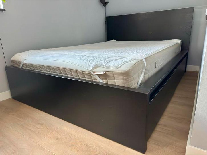IKEA MALM Bed 155x210 met Hamarvik Matras 140x200, Huis en Inrichting, Slaapkamer | Bedden, Gebruikt, Tweepersoons, 140 cm, 200 cm