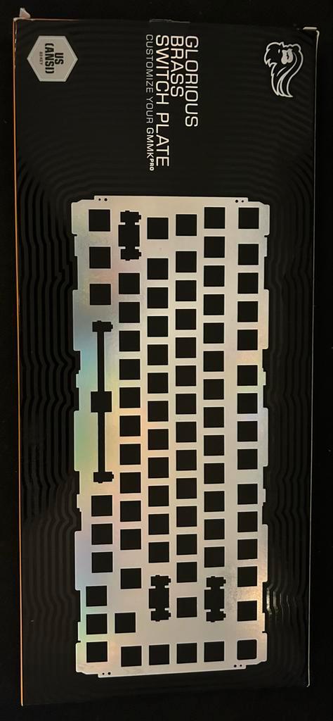 Glorious Brass Switch Plate - Nieuw in verpakking!, Computers en Software, Toetsenborden, Nieuw, Ophalen