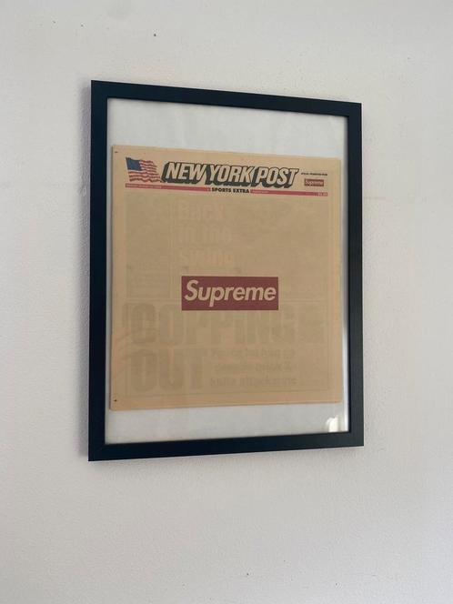 Supreme Newspaper New York Post met lijst, Antiek en Kunst, Kunst | Schilderijen | Modern, Ophalen of Verzenden