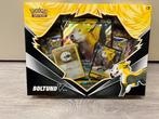 Boltund v box, Hobby en Vrije tijd, Verzamelkaartspellen | Pokémon, Ophalen, Nieuw, Meerdere kaarten, Foil