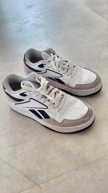 Reebok classic ATR chill wit maat 41 beschikbaar voor biedingen