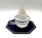 Pillendoosje met bloemen 7464/050/000, Verzamelen, Swarovski, Verzenden, Gebruikt, Figuurtje