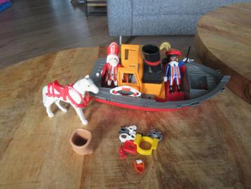 Playmobil boot van Sinterklaas zwarte piet en paard beschikbaar voor biedingen