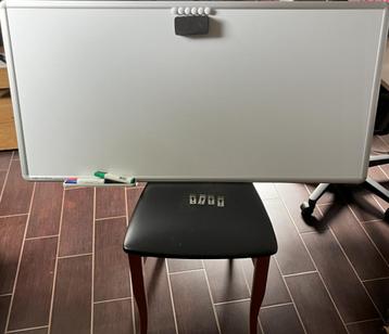 Whiteboard 120x60 + Toebehoren beschikbaar voor biedingen