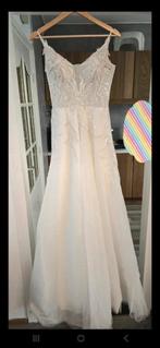 bruidsjurk met hoepel en sluier, Ophalen of Verzenden, Zo goed als nieuw, Wit, Trouwjurk