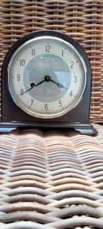 Vintage Buizenradio, Klok, Kroonluchter & Kerstdecoratie, Antiek en Kunst, Ophalen