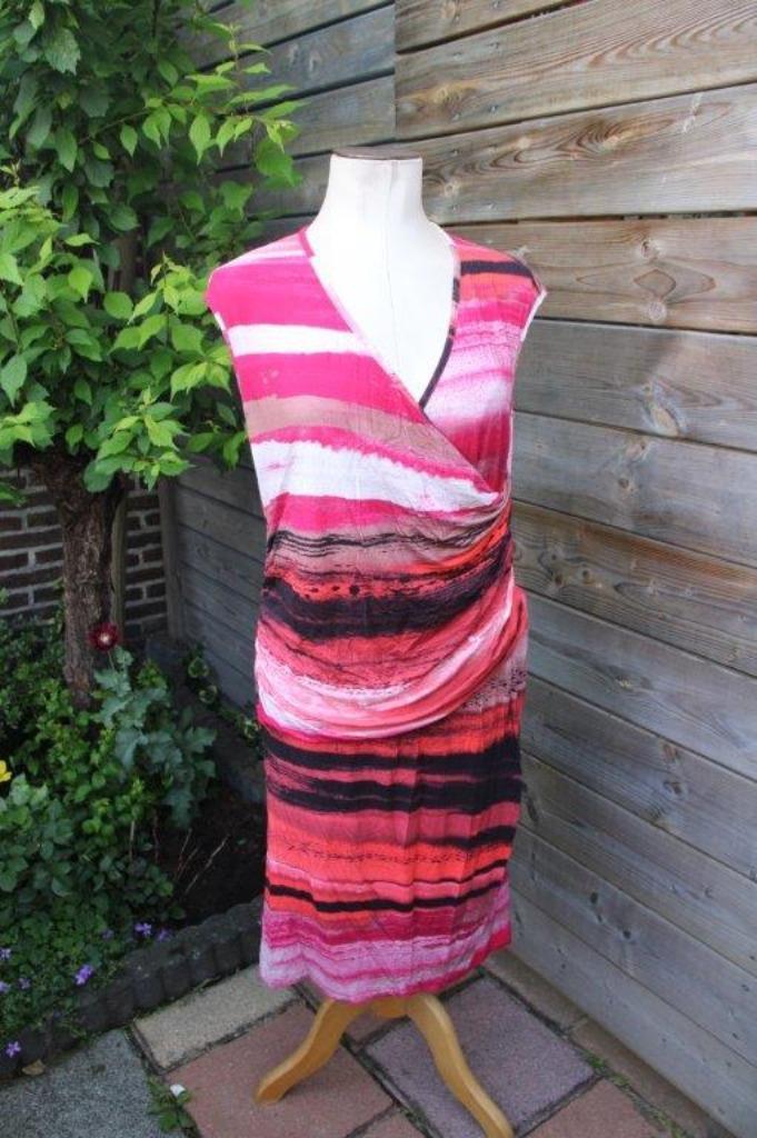 Overslagjurk rood/ roze Studio Anneloes mt XL Vaste prijs, Kleding | Dames, Jurken, Zo goed als nieuw, Maat 46/48 (XL) of groter