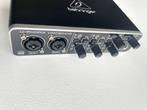 Behringer UMC204HD USB Audio-interface, Ophalen of Verzenden, Zo goed als nieuw, Microfooningang