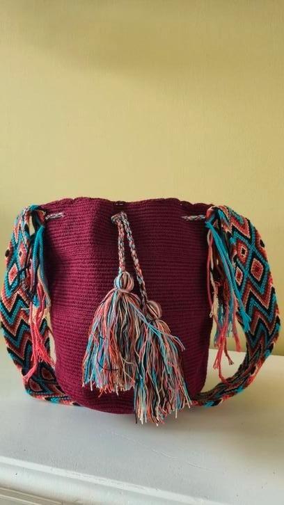 Wayuu tas – Wijnrood & Turquoise/Roze Band, Sieraden, Tassen en Uiterlijk, Tassen | Schoudertassen, Nieuw, Rood, Ophalen of Verzenden