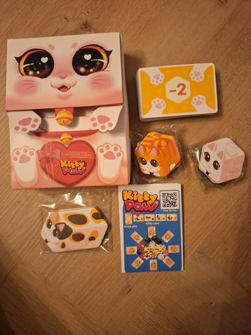 Valentine's day Kitty Paw beschikbaar voor biedingen