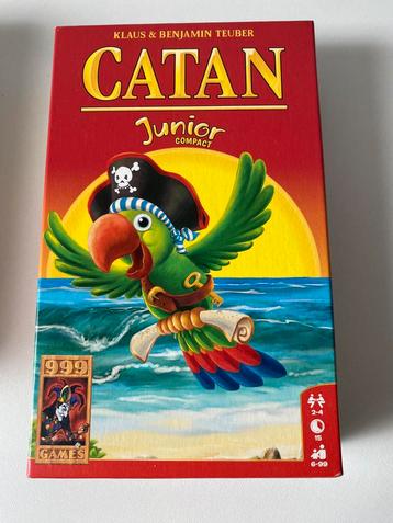 Catan junior compact beschikbaar voor biedingen