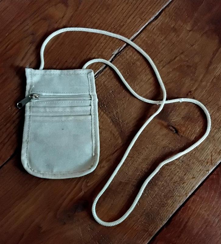 Portemonnee voor om de hals - borstzakje - reisportefeuille, Sieraden, Tassen en Uiterlijk, Portemonnees, Gebruikt, Ophalen of Verzenden