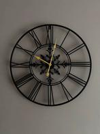 Zwarte klok met gouden wijzers (diameter 70cm), Ophalen, Zo goed als nieuw, Analoog, Wandklok