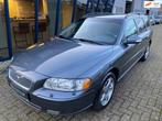 Volvo V70 2.4 Kinetic 170PK, Voorwielaandrijving, Zwart, Leder en Stof, V70