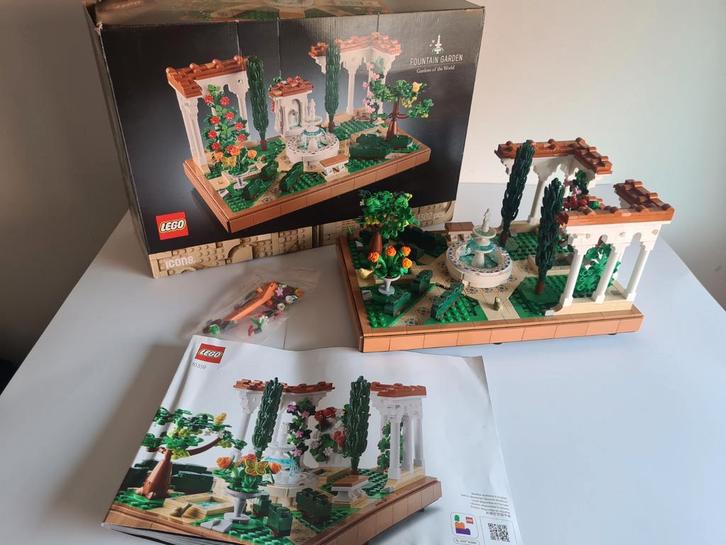 LEGO Icons Fontein Tuin - Complete Set, Kinderen en Baby's, Speelgoed | Duplo en Lego, Zo goed als nieuw, Lego, Complete set, Ophalen of Verzenden