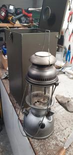 Hipolito Petroleumlamp met Transportkist, Antiek en Kunst, Antiek | Lampen, Ophalen of Verzenden