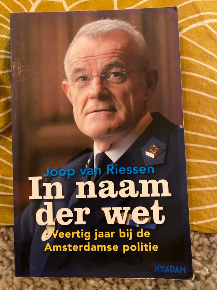 In Naam der Wet - Joop van Riessen, Boeken, Biografieën, Gelezen, Politiek, Ophalen