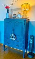 Retro TV kast met gouden details, Kinderen en Baby's, Kinderkamer | Commodes en Kasten, Gebruikt, 105 cm of meer, Ophalen of Verzenden