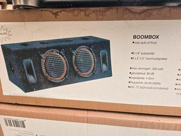 Boombox - 2x8" Subwoofer - 350 Watt beschikbaar voor biedingen