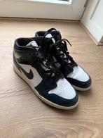 Nike Air Jordan 1 mid, Kleding | Dames, Schoenen, Wit, Ophalen of Verzenden, Sneakers of Gympen, Zo goed als nieuw