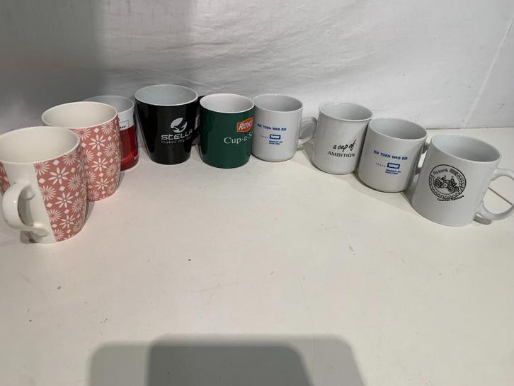 9 mooie mokken, Huis en Inrichting, Keuken | Servies, Zo goed als nieuw, Kop(pen) en/of Schotel(s), Overige stijlen, Aardewerk