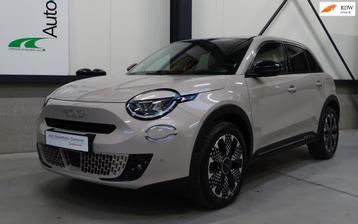 Fiat 600 1.2 Hybrid "LA PRIMA" - ALS NIEUW !/ADAPTIVE CRUISE beschikbaar voor biedingen