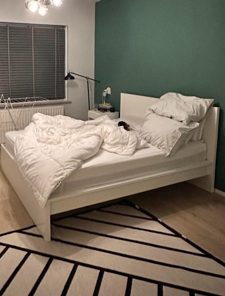 GRATIS IKEA Malm 160x200 bed met matras, Huis en Inrichting, Slaapkamer | Bedden, Gebruikt, Eenpersoons, 90 cm, 200 cm, Hout, Wit