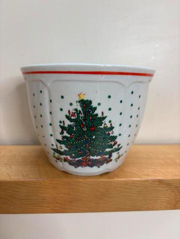 Vintage bloempot met kerstprint beschikbaar voor biedingen