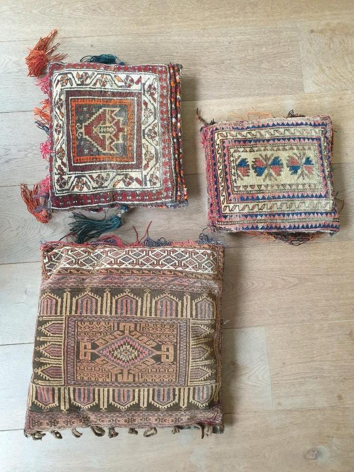3 Perzische kussens echt antiek. Met certificaat!, Antiek en Kunst, Antiek | Kleden en Textiel, Ophalen of Verzenden