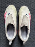 Adidas voetbalschoen 34, Maat XS of kleiner, Ophalen of Verzenden, Zo goed als nieuw, Schoenen