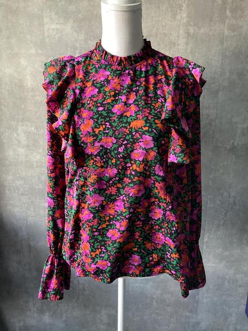 Leuke gebloemde blouse van Loavies  maat S, Kleding | Dames, Blouses en Tunieken, Zo goed als nieuw, Maat 38/40 (M), Overige kleuren