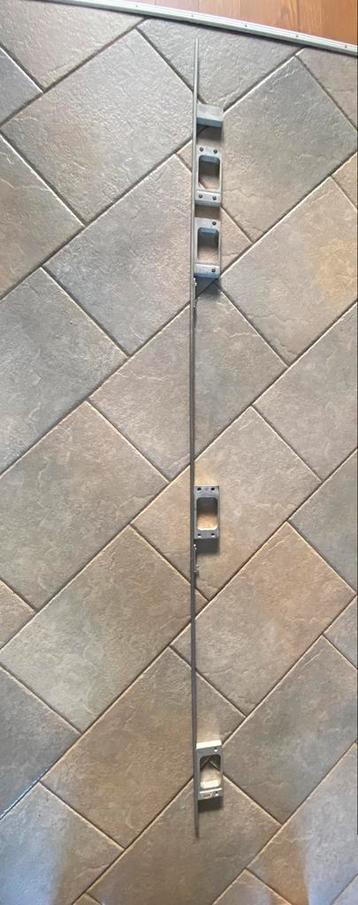 Aluminium scharnier freesmal 89mm R24 F18 beschikbaar voor biedingen