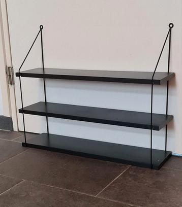2x retro design metaal zwart
vandrek boekenplanken rekje beschikbaar voor biedingen