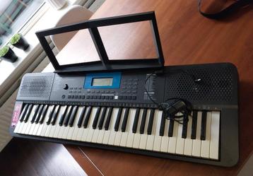 KEYBOARD zo goed als nieuw beschikbaar voor biedingen