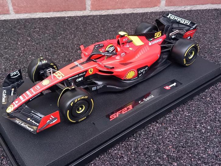 Ferrari SF-23  F1  #55 Carlos Sainz Jr.   3e Italië GP  2023, Hobby en Vrije tijd, Modelauto's | 1:18, Nieuw, Auto, Bburago, Ophalen of Verzenden