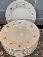 Vintage ontbijtbord okergeel bloemetje (110624), Gebruikt, Ophalen of Verzenden, Bord(en), Overige stijlen