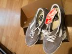 Nieuwe grijze vans maat 41 sneakers unisex suede, Ophalen of Verzenden, Nieuw, Grijs, Sneakers of Gympen