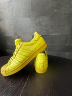 Adidas Superstar xPharrell Williams, Ophalen of Verzenden, Zo goed als nieuw, Sneakers of Gympen