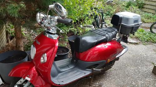 Viraggio retro scooter - Snorscooter met extra's, Fietsen en Brommers, Snorfietsen en Snorscooters, Gebruikt, Overige merken, Benzine