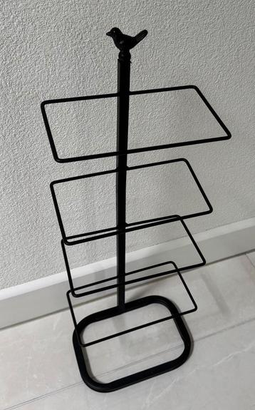 Zwart schoenenrek voor 4 paar schoenen / slippers design beschikbaar voor biedingen