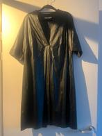Mat jurk maat s, Kleding | Dames, Jurken, Ophalen of Verzenden, Zo goed als nieuw, Zwart, Onder de knie