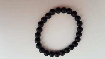 Armband van shungite kralen  beschikbaar voor biedingen