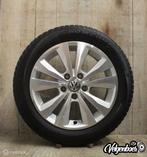 Volkswagen Golf mk7 velgen + Winterbanden, Auto-onderdelen, Banden en Velgen, Gebruikt, Velg(en), 16 inch, 205 mm