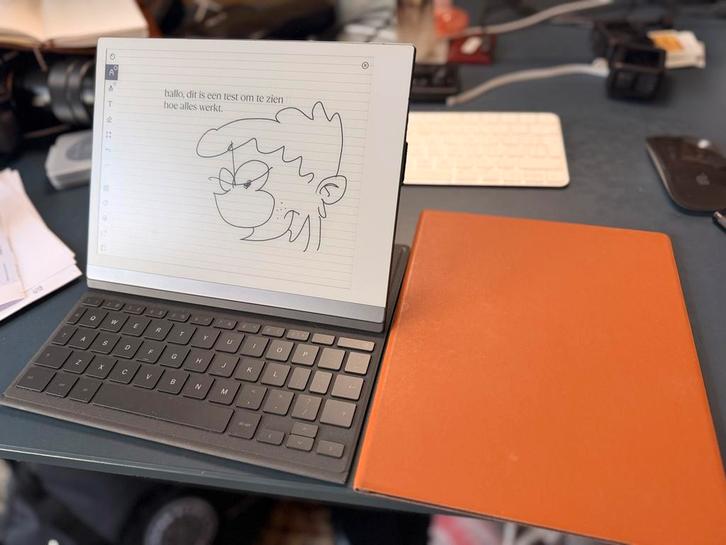 Remarkable 2 met Toetsenbord Cover + Pen, Computers en Software, E-readers, Zo goed als nieuw, 10 inch of meer, 8 GB, Touchscreen