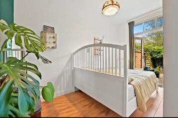 IKEA Bedframe 160x200 excl lattenbodem - ophalen in DH - afbeelding 2