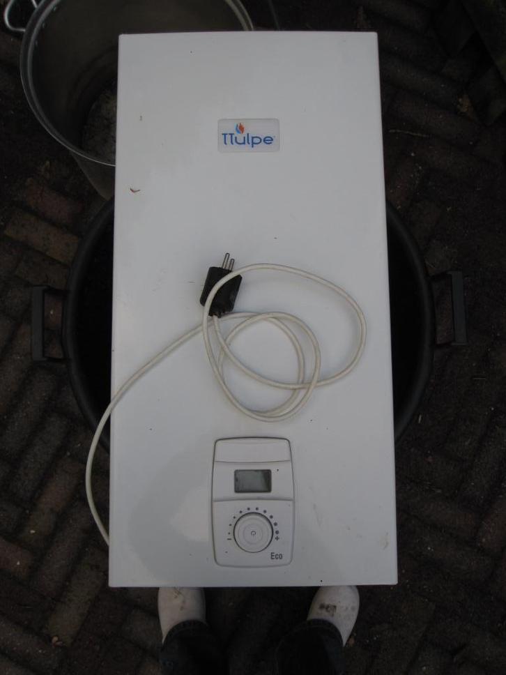 Ttulpe C Meister 11P37 Eco propaan geizer, Doe-het-zelf en Verbouw, Geisers en Boilers, Gebruikt, Geiser, Minder dan 20 liter